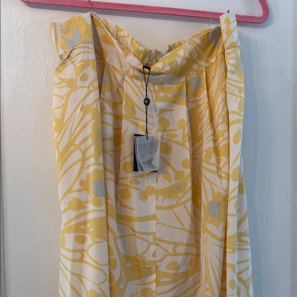 Strapless America Beyond Yellow White Blue Floral Maxi Jumper - Picture 2 of 13